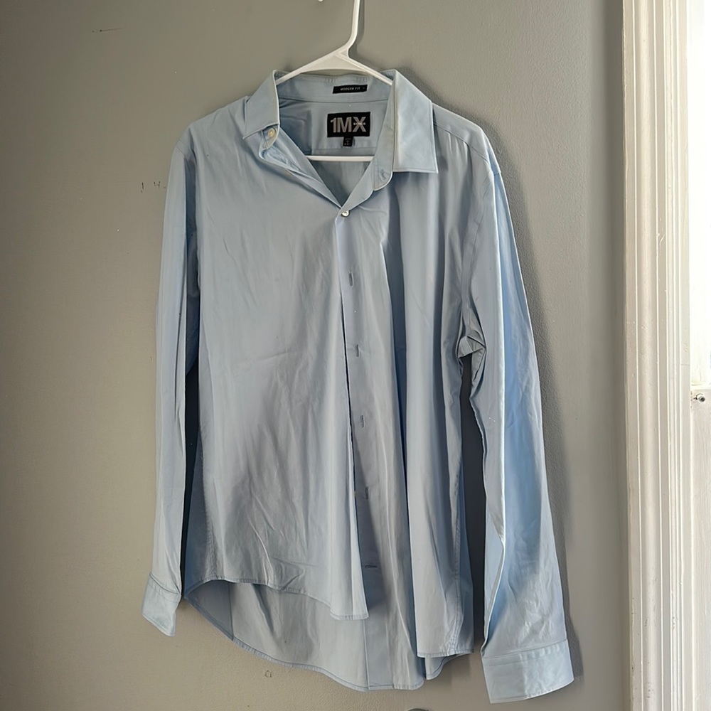 Express 1MX men’s button up shirt. Modern fit Large blue shirt